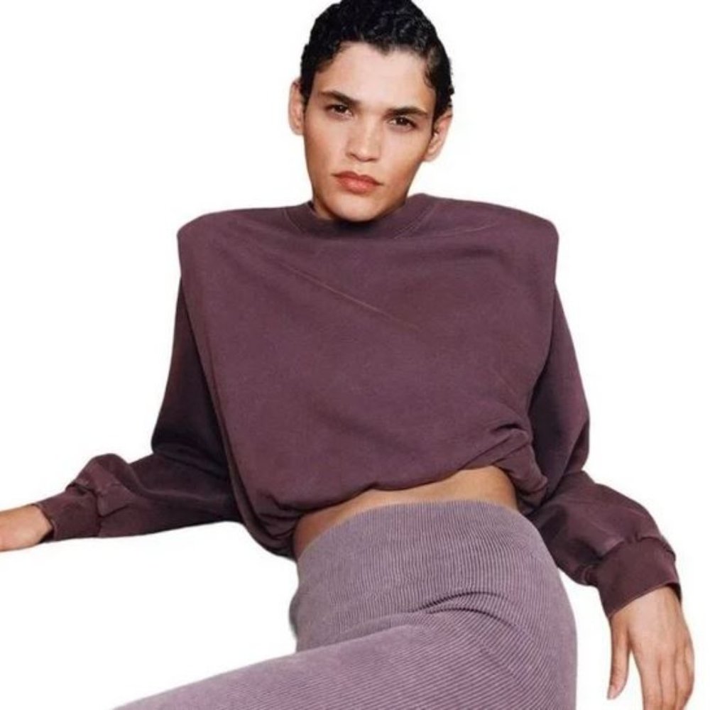 Zara Mauve Purple Cropped long-sleeve Sweatshirt with shoulder pads Size Small